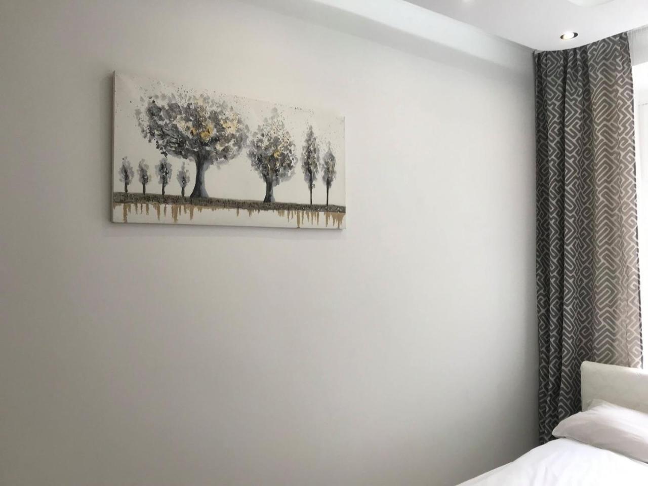 Modern Apartment Lviv Ngoại thất bức ảnh
