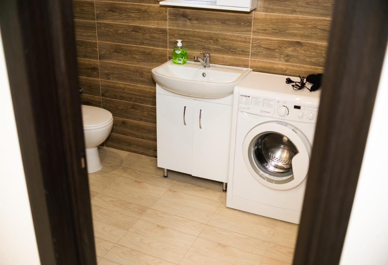 Modern Apartment Lviv Ngoại thất bức ảnh