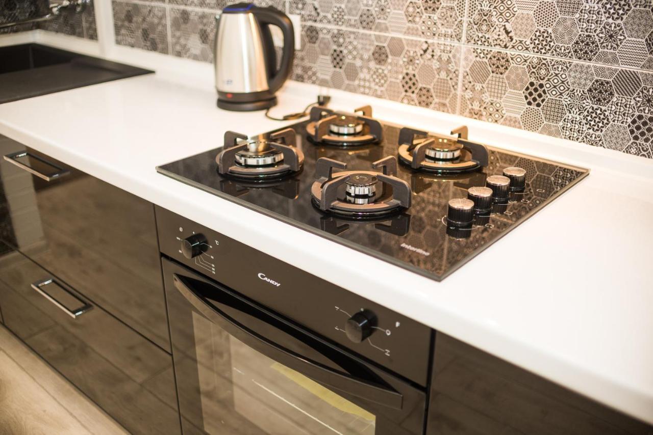 Modern Apartment Lviv Ngoại thất bức ảnh